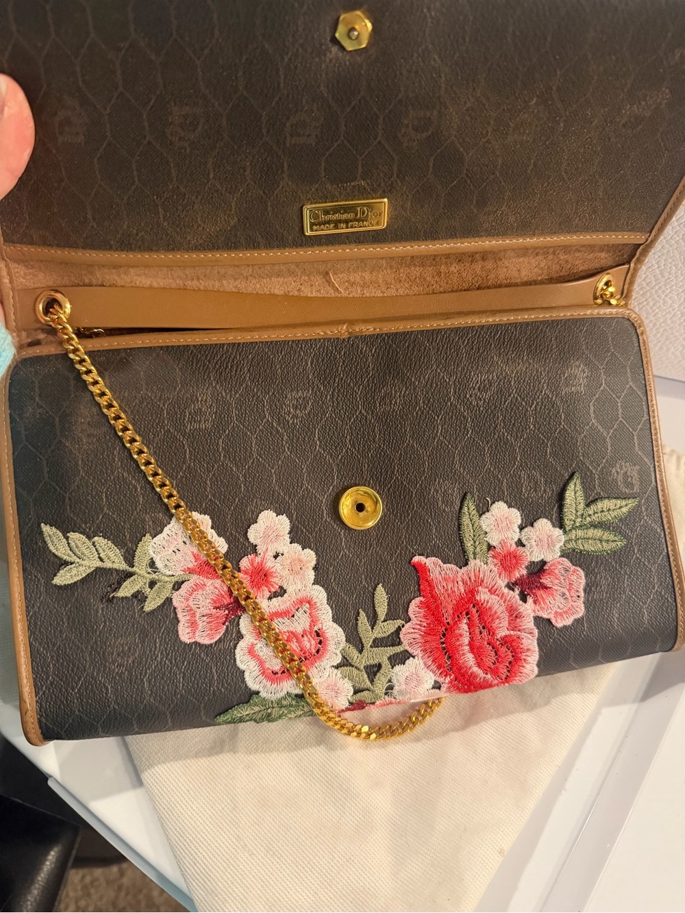 Christian Dior Honeycomb Chain Shoulder Bag - Picture 9 of 17